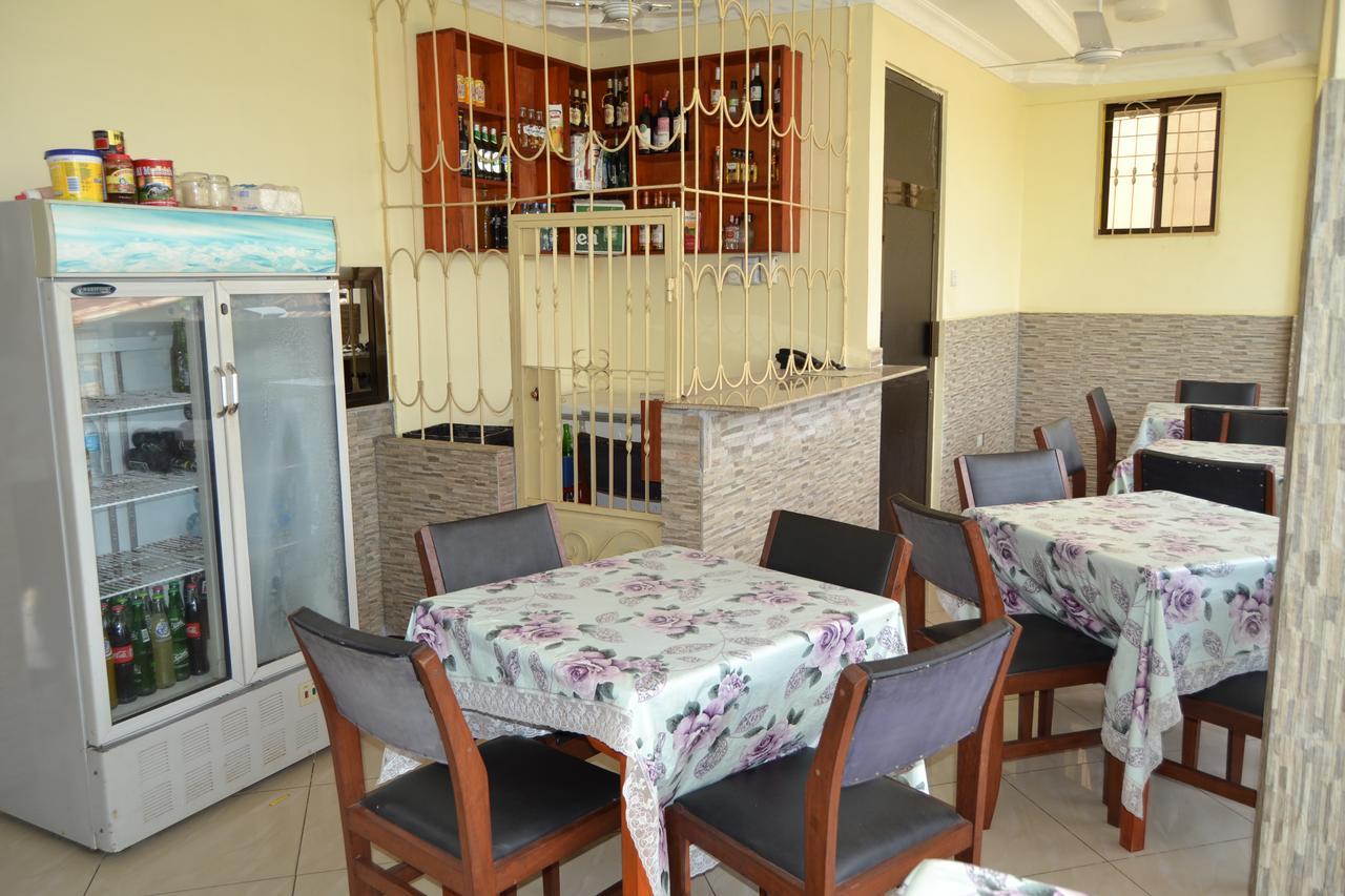 Barcelona Lodge Bagamoyo Esterno foto