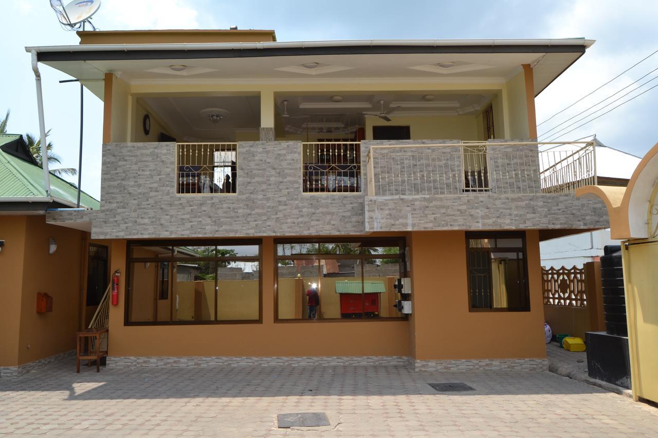 Barcelona Lodge Bagamoyo Esterno foto